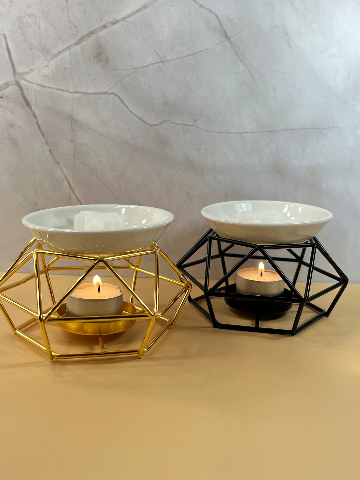 Wax Warmer| Black| Includes 6 Tealight Candles & Wax Sample